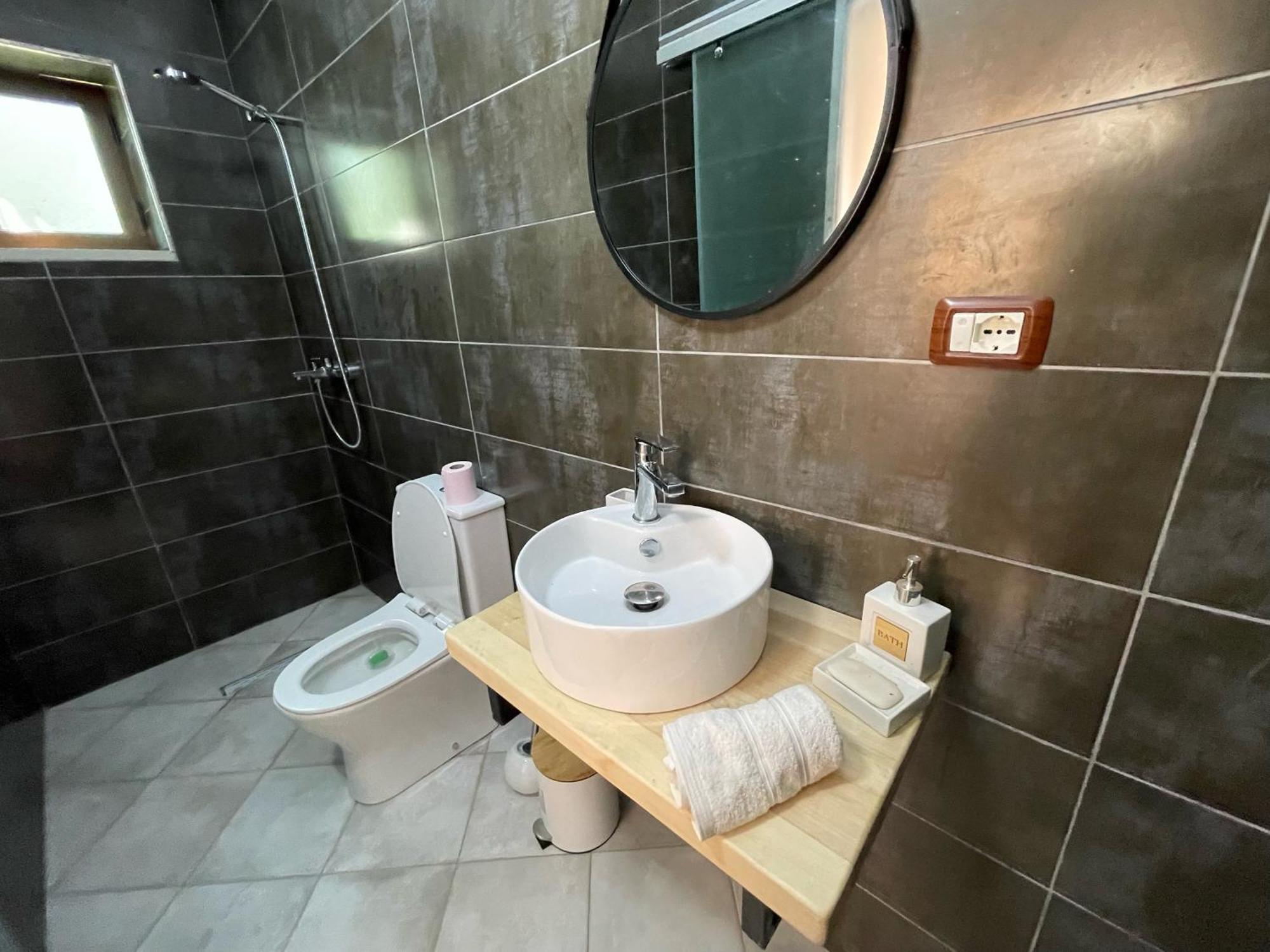 Xho'S Forest Guest House 베라트 객실 사진